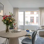 Snoring Bastards דירה