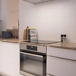 Snoring Bastards אוסטנדה