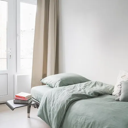 Snoring Bastards أوستيند