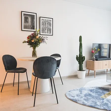 Snoring Bastards Апартаменти *